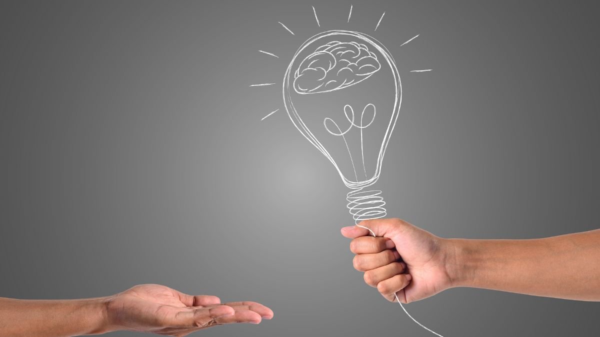 Does Spreading Knowledge Foster Growth
